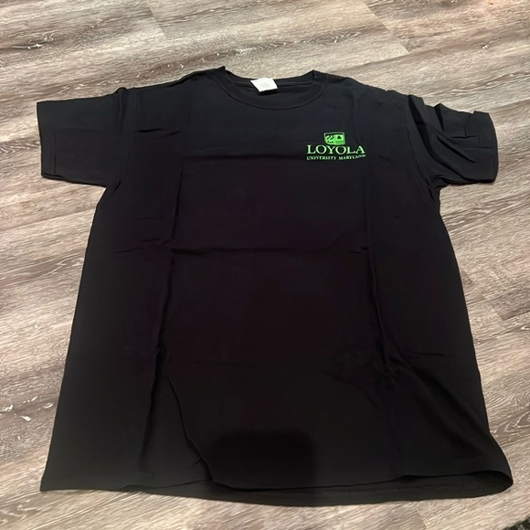 Loyola University Maryland T-Shirt - Picture 1 of 3